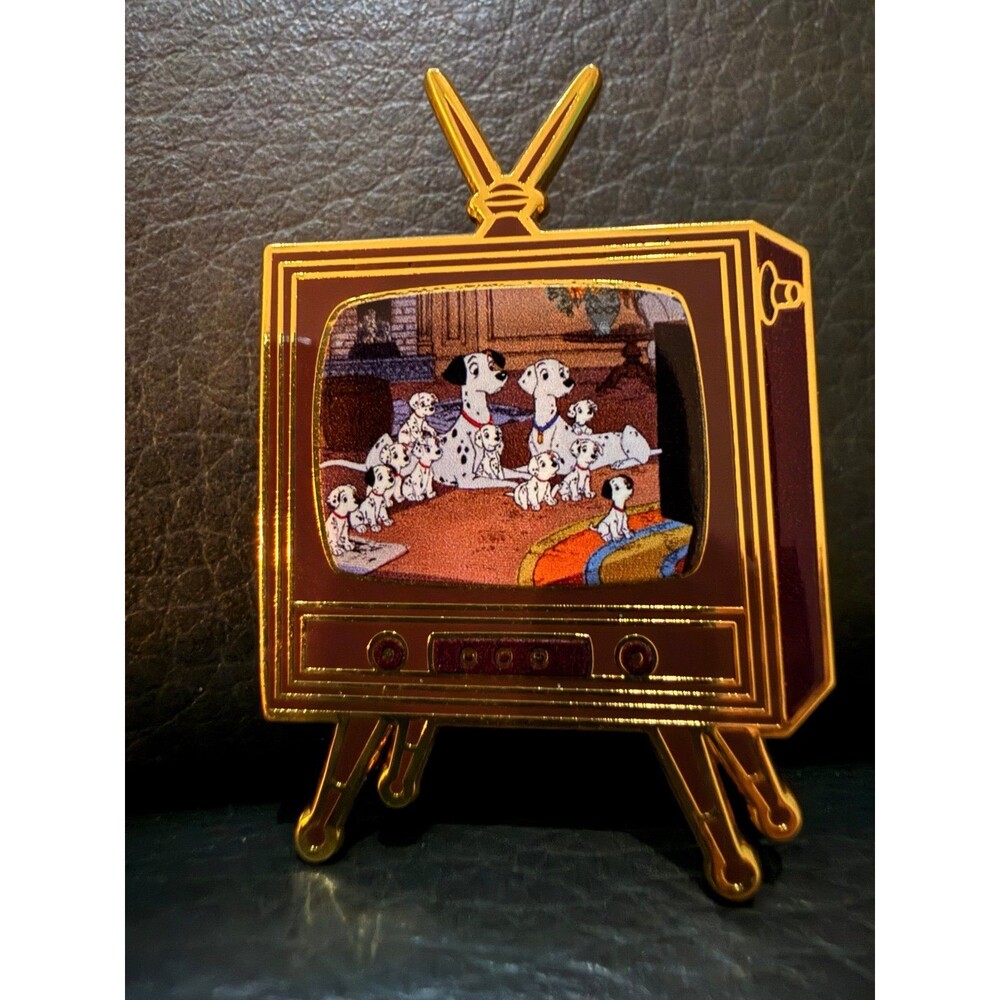 Disney 101 Dalmatians TV Scene Enamel Pin – Puppies, Pongo & Perdita